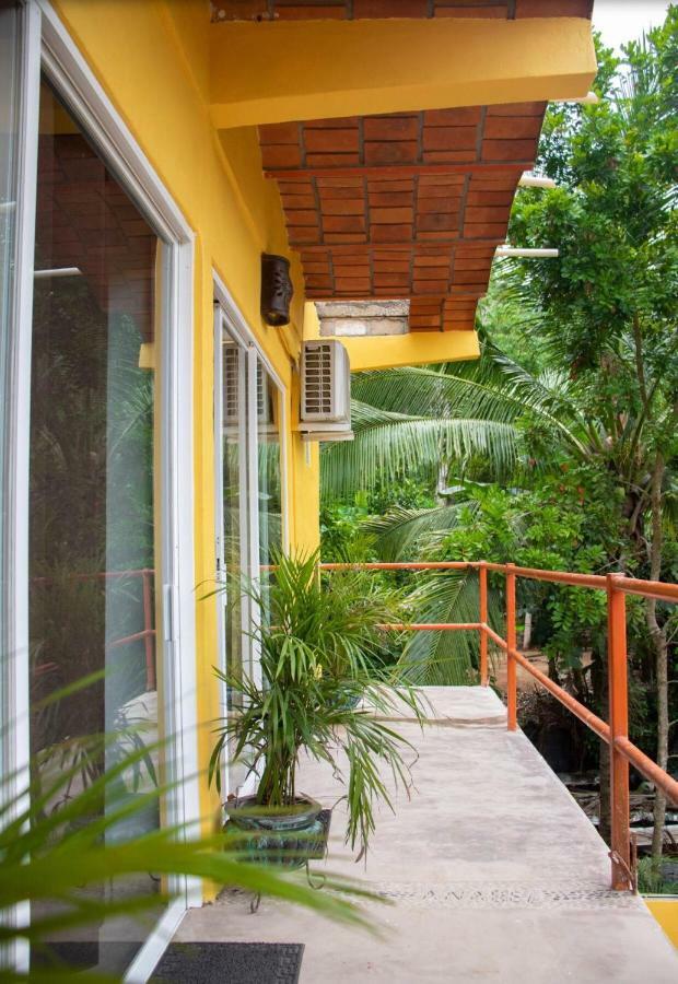 סאיוליטה Habitacion Privada Con Pisicina Y Cocina Compartida מראה חיצוני תמונה
